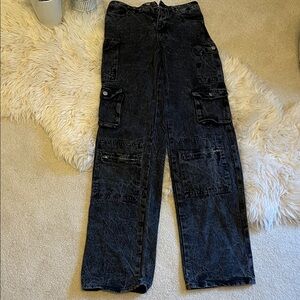 Juniors / women’s acid washed Black Cargo Pants (size 3 tall)